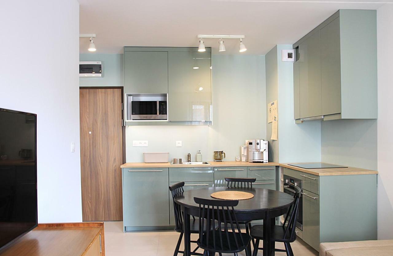 Shoq Studio Nice Apartment With Private Parking Krakow Exterior photo